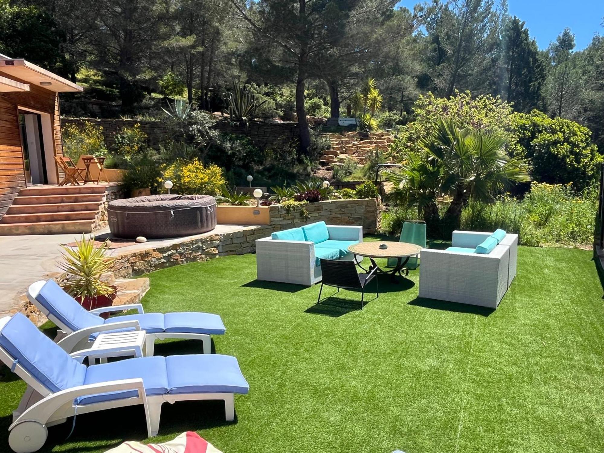 Villa Avec Jacuzzi Sur Les Hauteurs De La Ciotat Ceyreste Kültér fotó